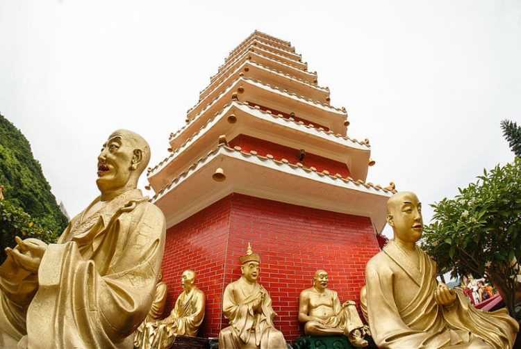 Монастырь десяти тысяч будд - ten thousand buddhas monastery