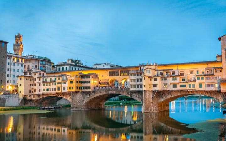 Что скрывает самый необычный мост италии: понте веккьо