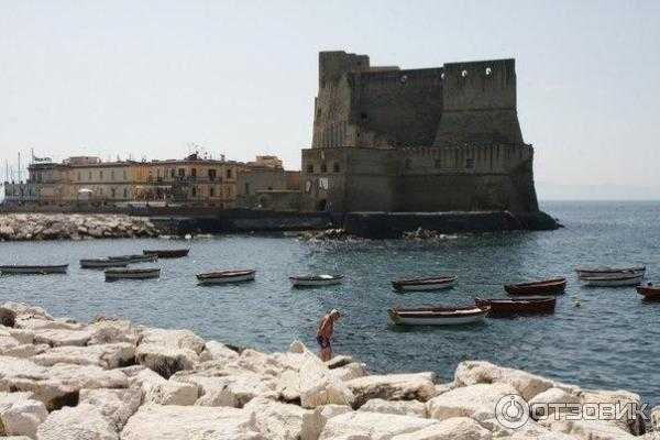 Замки и крепости Неаполя: Кастель-дель-Ово...