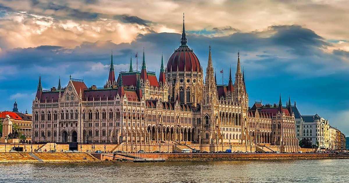 Здание венгерского парламента: описание, история, экскурсии, точный адрес
