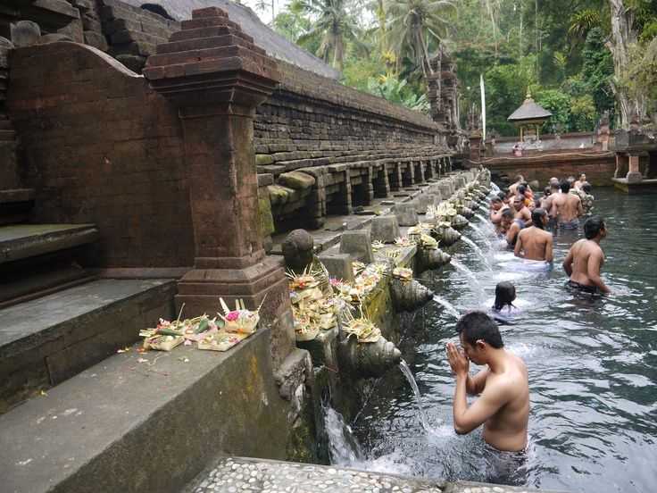 Тирта эмпул — храм священной воды на бали