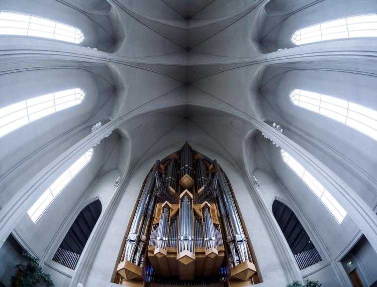 Хатльгримскиркья - лютеранская церковь в рейкьявике | vilingstore