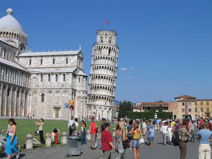 Достопримечательности Италии с описанием, качественными фото и видео. В нашем списке есть все главные достопримечательности Италии с возможностью просмотра на карте.