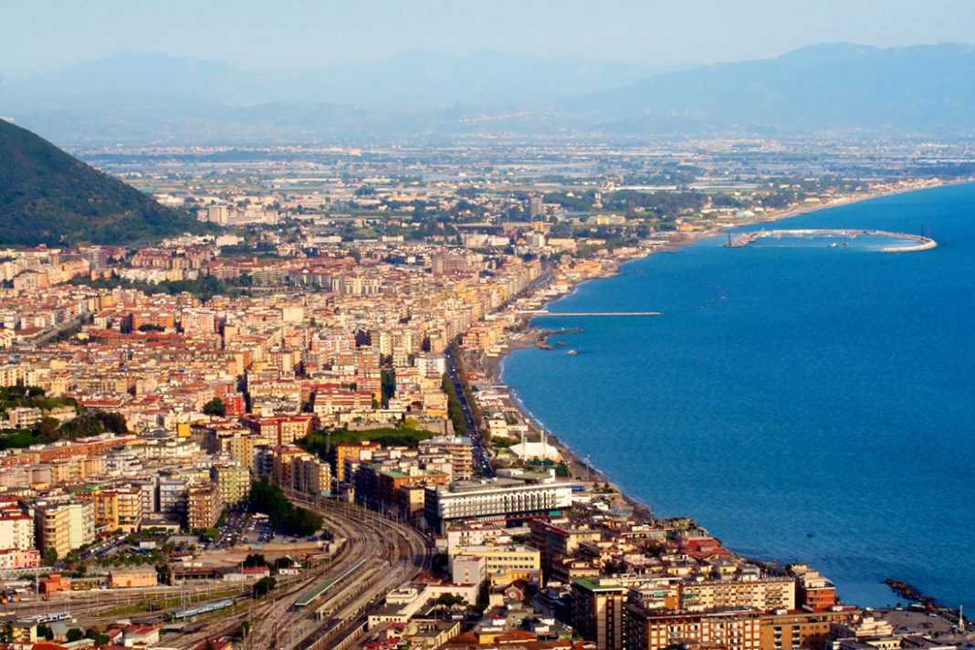 О городе салерно в италии: место на карте, достопримечательности, пляжный отдых
