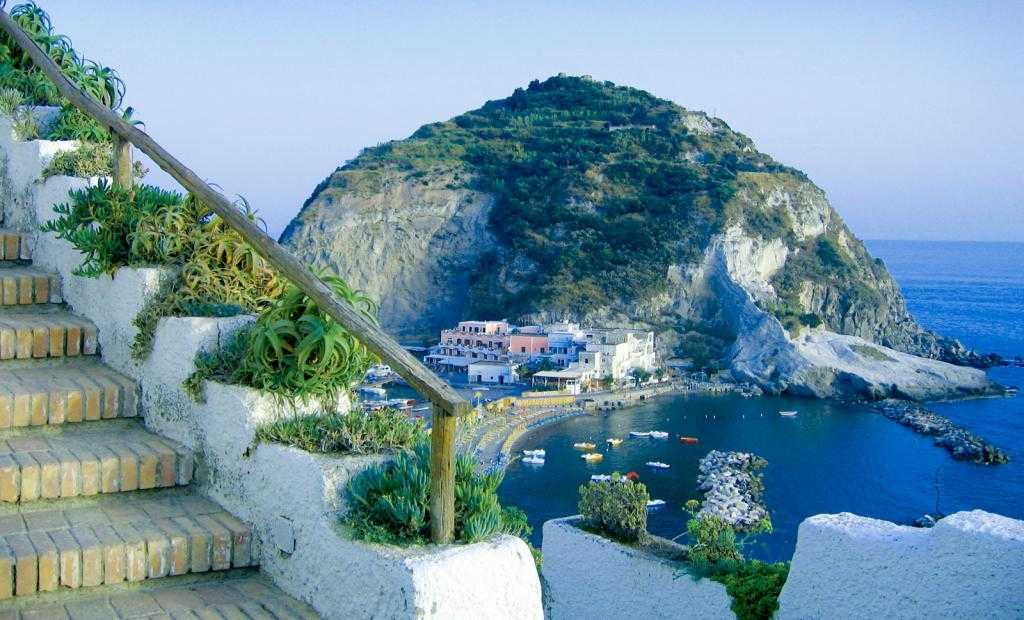 Острова италии: 10 лучших мест для незабываемого летнего отдыха