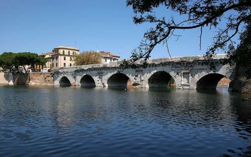 Мост тиберия в римини: история строительства и описание ponte di tiberio