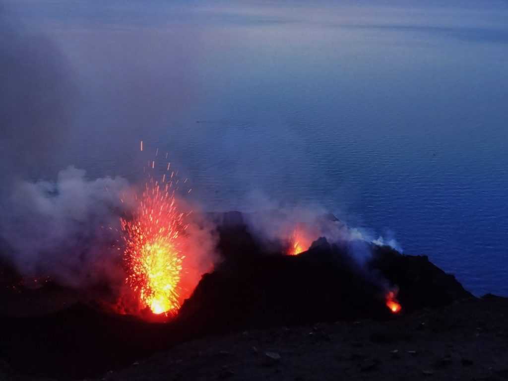 Отдых на стромболи: остров и вулкан, которые стоит увидеть