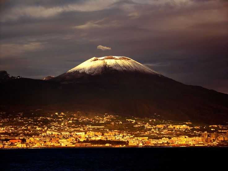 В италии проснулся крупнейший вулкан европы - hi-news.ru