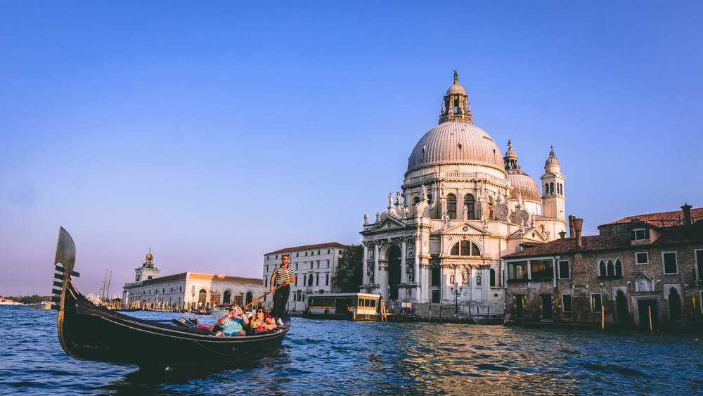 Галерея академии в венеции – крупнейший музей венецианской живописи – так удобно!  traveltu.ru