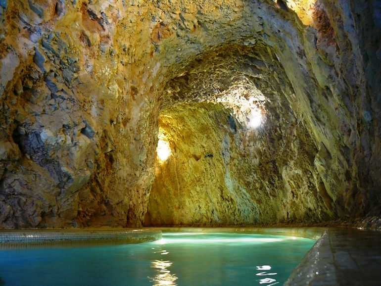 Пещера барадла в венгрии
