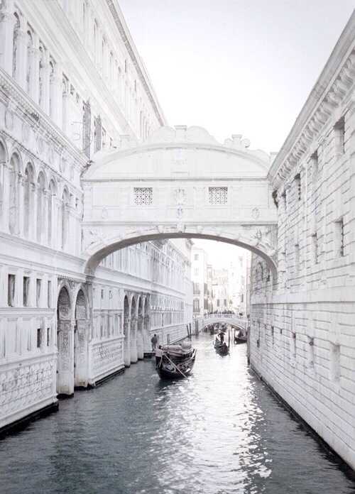 Фото моста Вздохов в Венеции в Венеции, Италия. Большая галерея качественных и красивых фотографий моста Вздохов в Венеции, которые Вы можете смотреть на нашем сайте...