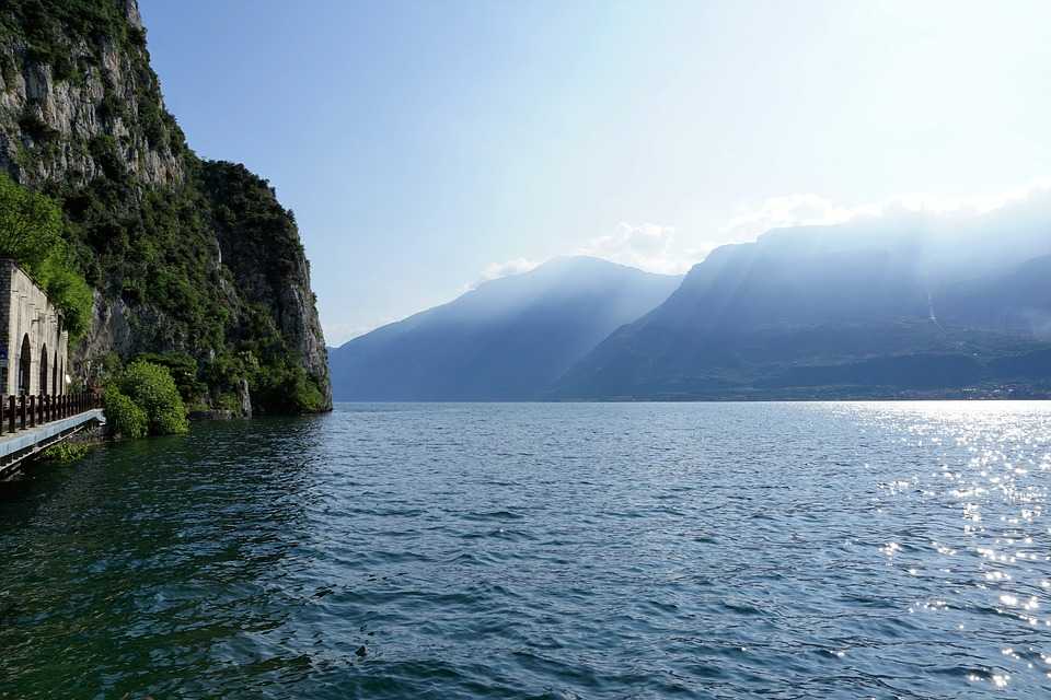 Озеро гарда, италия. фото, достопримечательности, интересные факты про озеро гарда