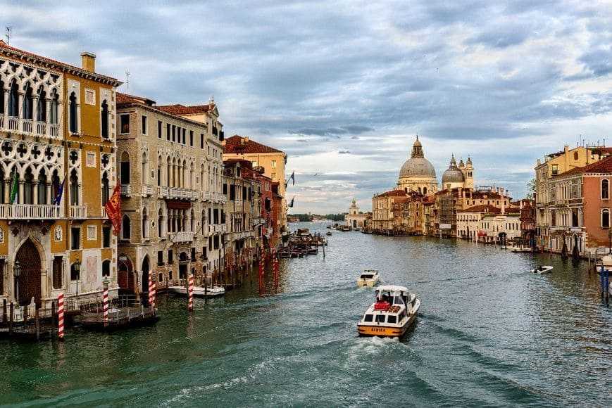 Гранд канал в венеции