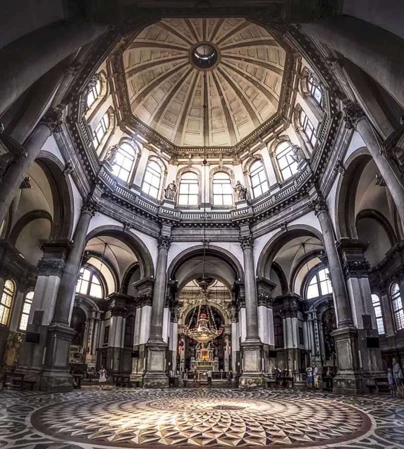 Санта-мария делла салюте в венеции – самый большой купольный храм