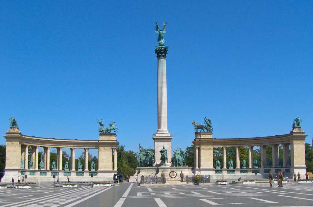 Площади Будапешта: Рыбацкий бастион...