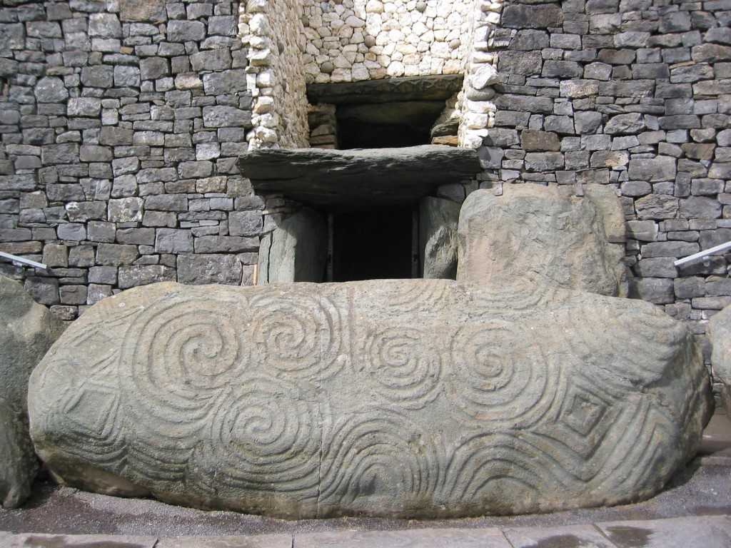 Ньюгрейндж.тайна древнейшего сооружения.ирландия.
