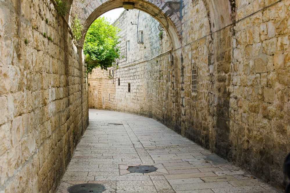 Дороги Иерусалима: Скорбный путь (Виа Долороса)...