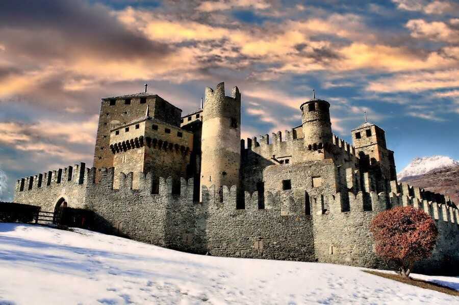 20 самых прекрасных и величественных замков италии