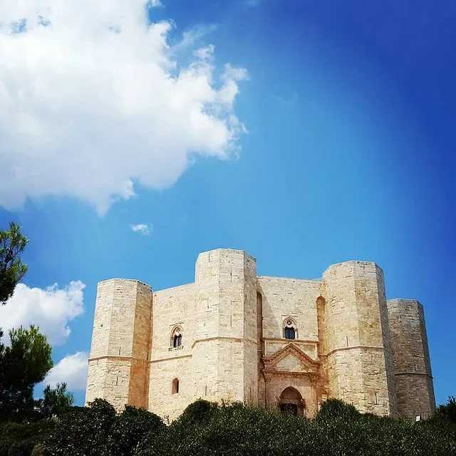 Замок кастель дель монте (castel del monte) описание и фото - италия: апулия
