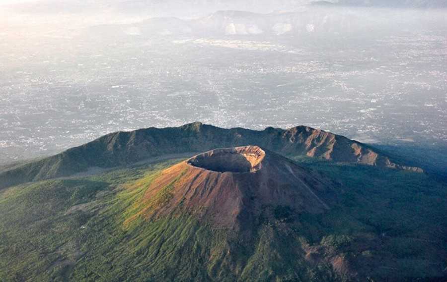 Вулкан везувий: самый известный вулкан в европе