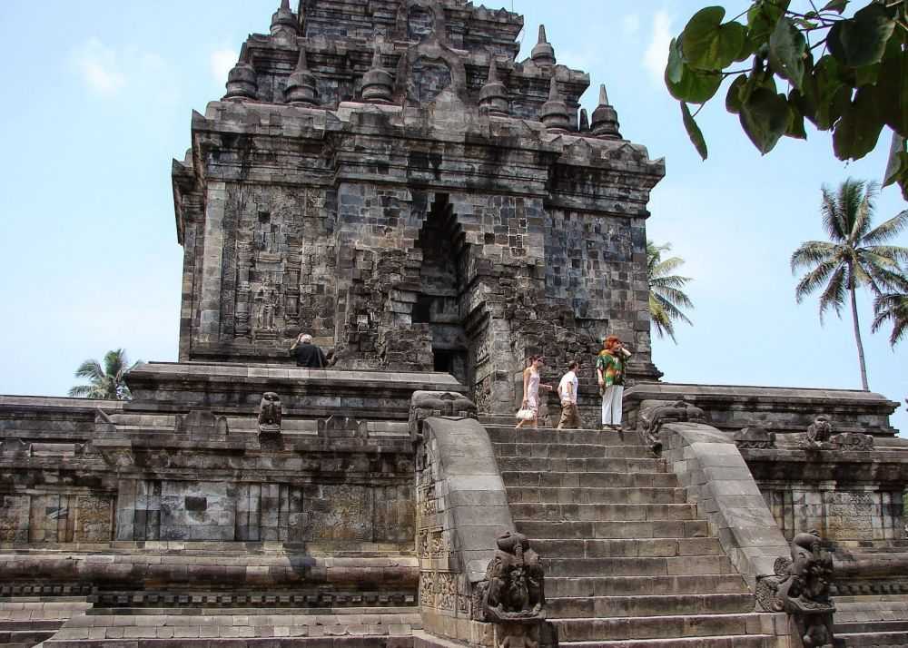 Достопримечательности индонезии: богатая природа и древние храмы