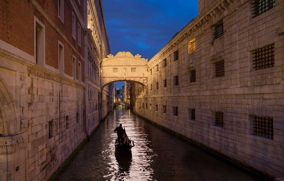 Мост вздохов в венеции (ponte dei sospiri)