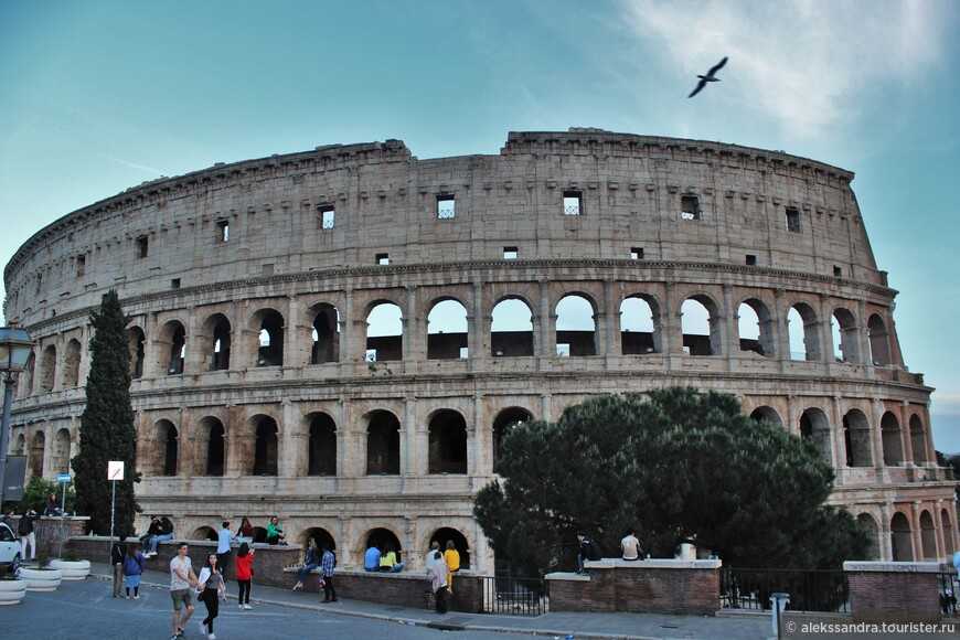 Исторические сооружения Рима: Колизей, Фонтан Треви, Пантеон в Риме, Римский форум...