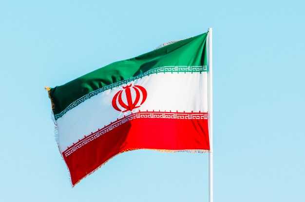 На этой странице Вы можете ознакомится с флагом Ирана, посмотреть его фото и описание