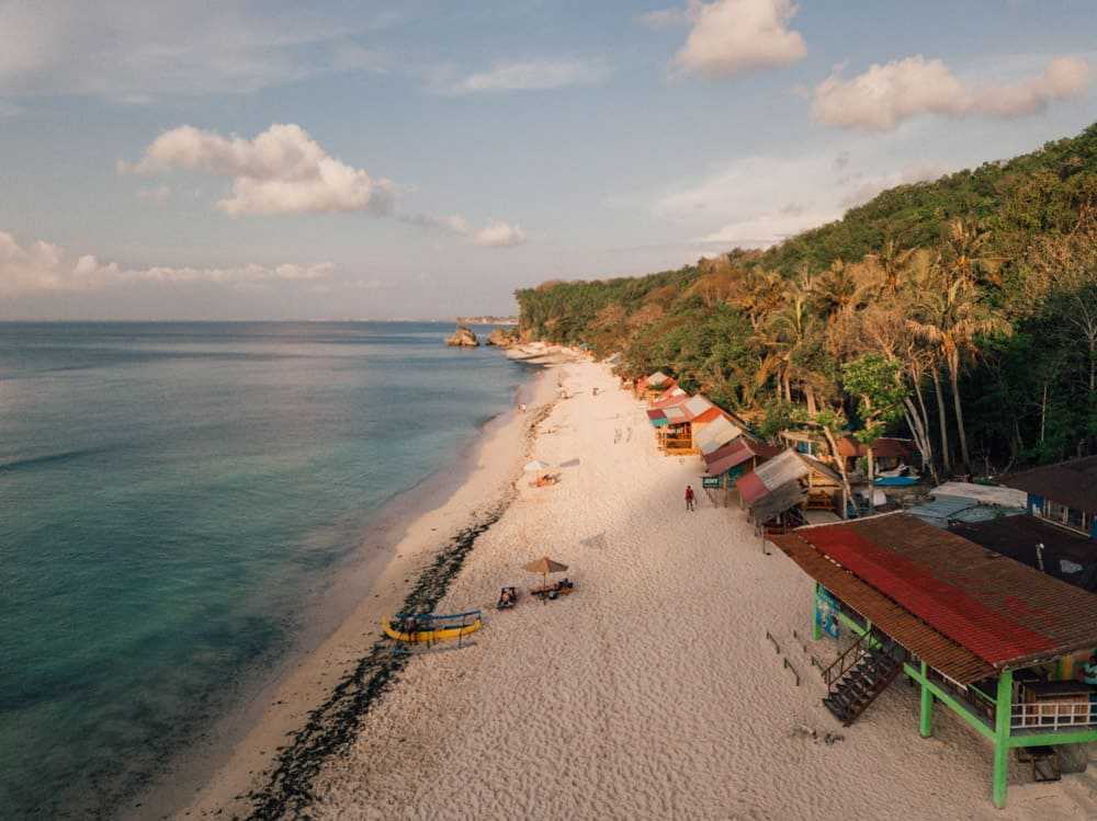 Бали — межостровное море Тихого океана между восточной оконечностью острова Ява и островами Бали, Ломбок, Сумбава, Сулавеси и Мадура...