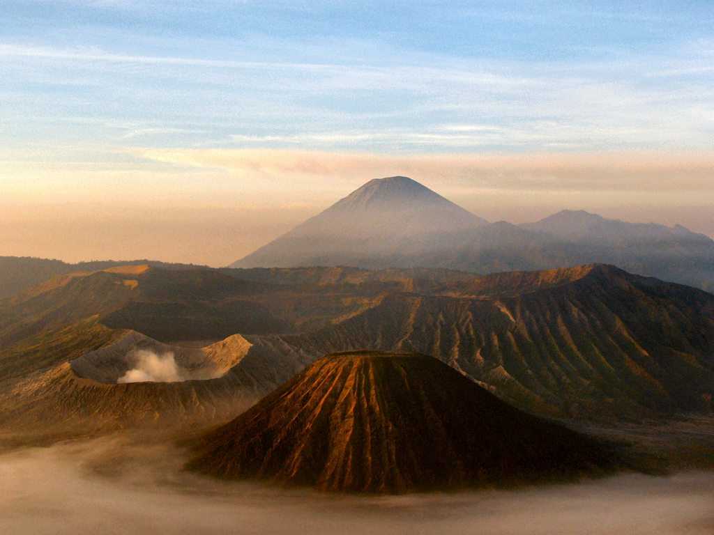 Остров ява в индонезии с удивительным вулканом!