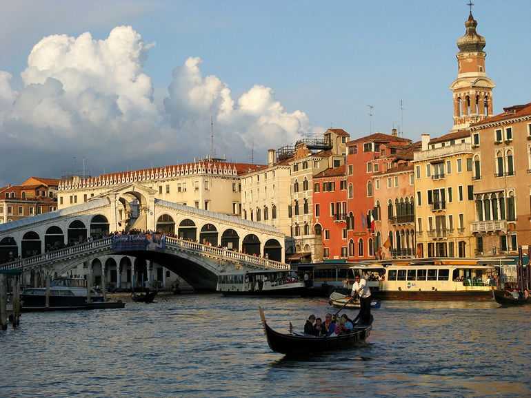 Узнай где находится Гранд-канал Венеции на карте Венеции (С описанием и фотографиями). Гранд-канал Венеции со спутника
