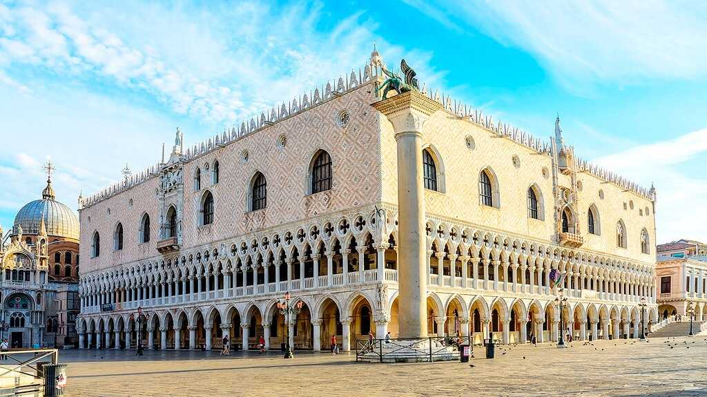 Дворец дожей в венеции   / чертежи архитектурных памятников, сооружений и объектов - наглядная история архитектуры и стилей