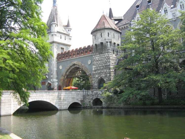 Замки и крепости венгрии: 14 самых интересных и впечатляющих мест - сайт о путешествиях