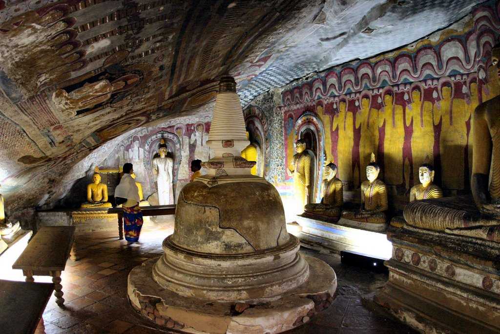 Аджанта — храмовые пещеры индии
