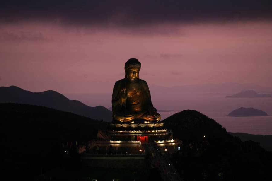 Код на будду. Статуя Будды Камакура. Большой Будда Лантау. Будда Шакьямуни на острове Лантау. Статуя Будды весеннего храма в Китае.