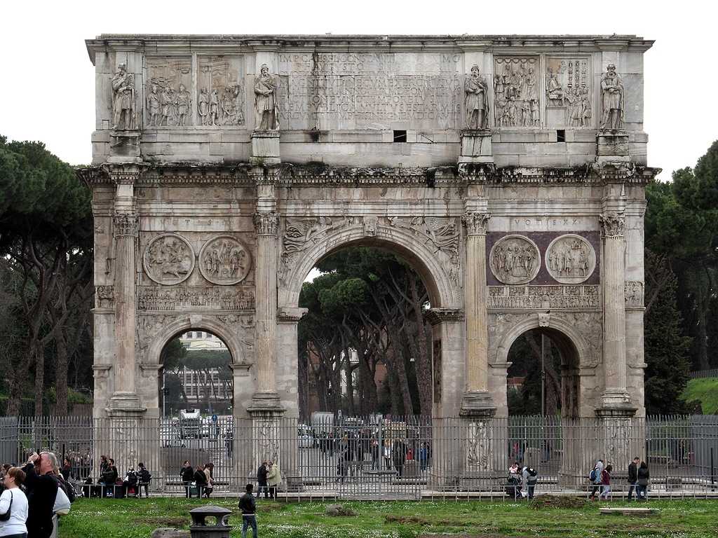 Триумфальные ворота: как в столице появился символ воинской славы