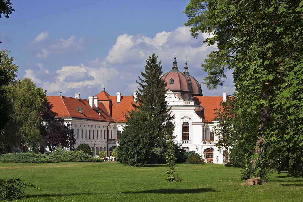 Замок гёдёллё — королевская резиденция в получасе от будапешта